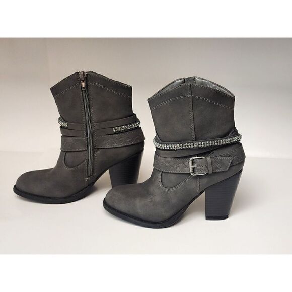 Daisy Fuentes 6M Valentina women's Western Ankle Bootie Gray Faux Leather - Picture 2 of 6